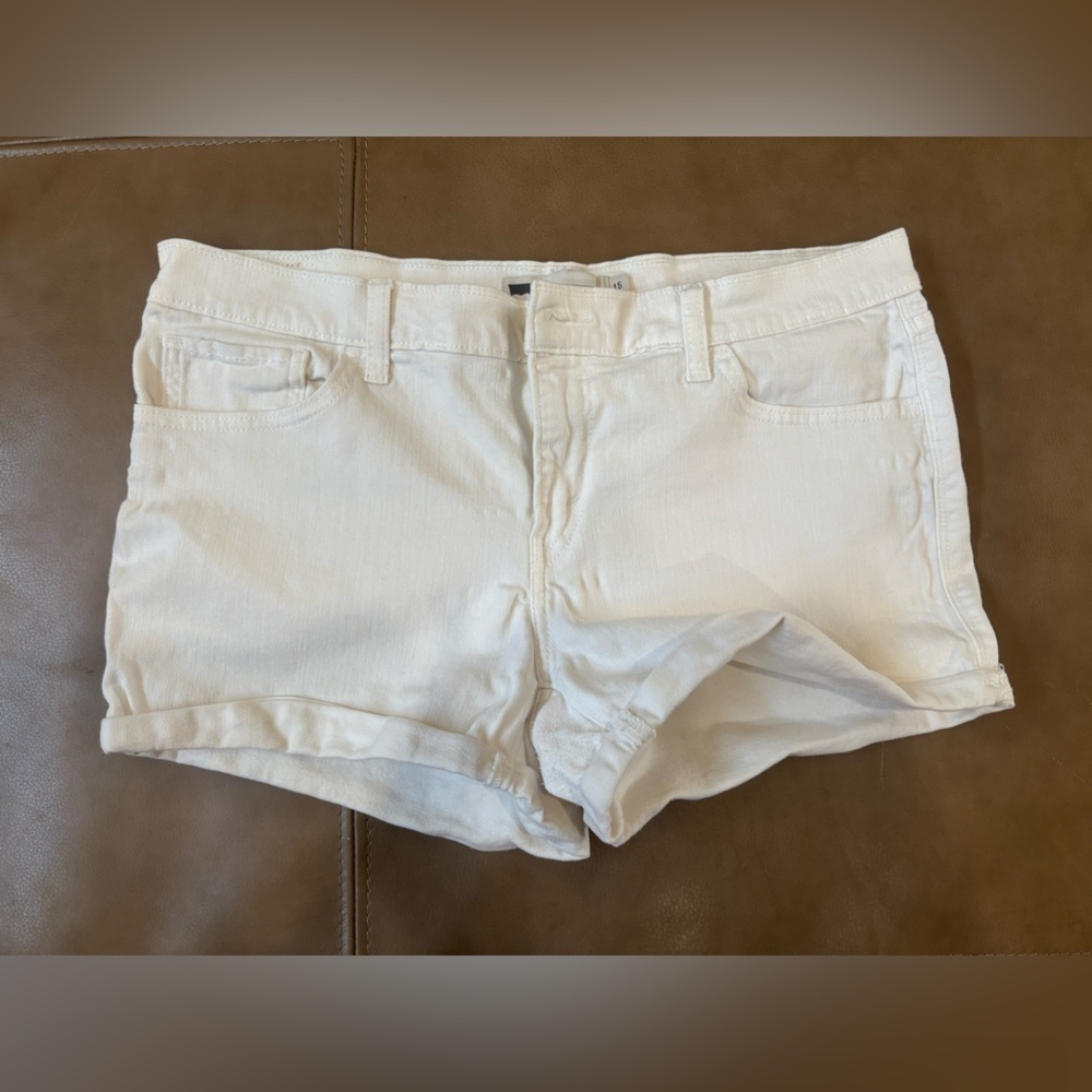 White Levi’s 3 inch wide leg classic minimalist Denim Shorts - Picture 2 of 5